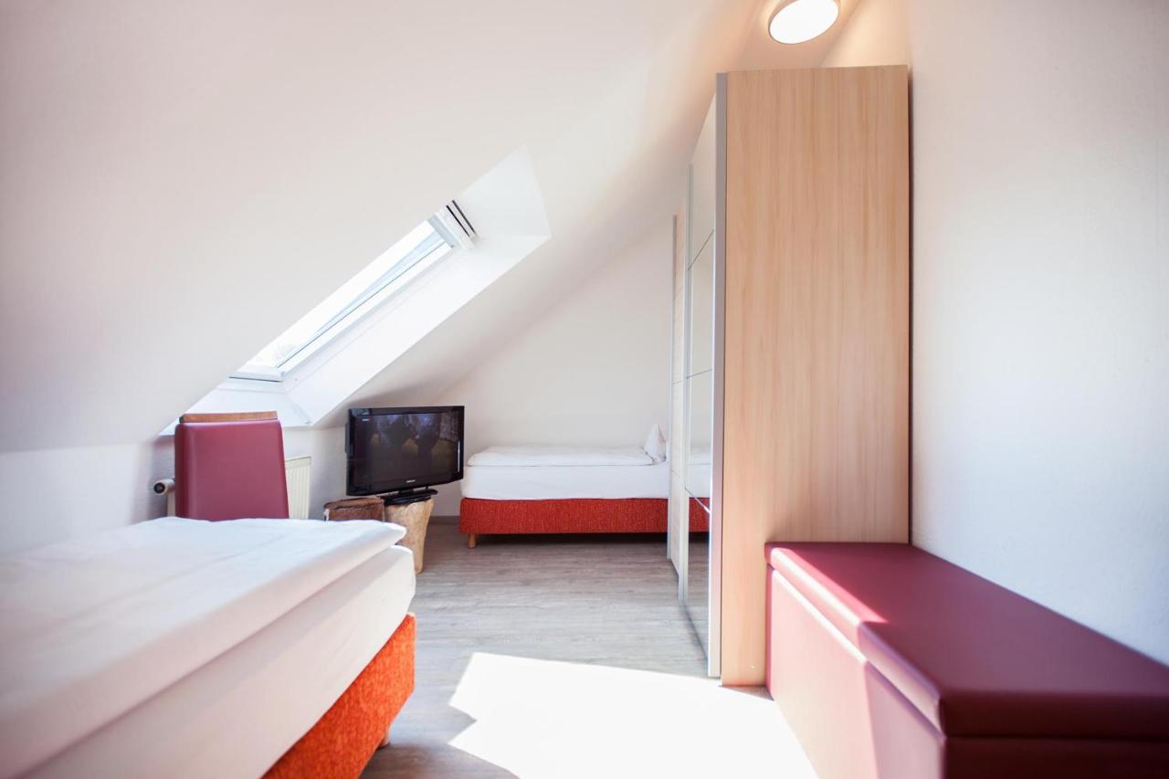 Hotel Lamm Ostfildern Exterior photo