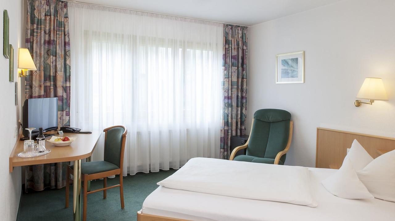 Hotel Lamm Ostfildern Exterior photo
